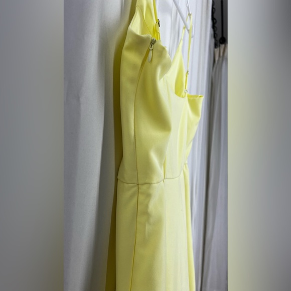 GB light yellow women’s mini dress sleeveless - Picture 9 of 14